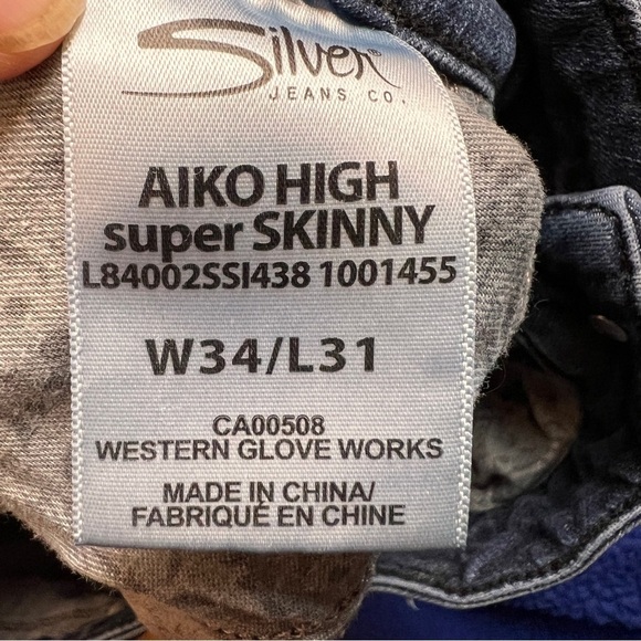 SILVER AIKO HIGH SUPER SKINNY JEANS. Embroidered back pockets. Size 34/31 - Picture 10 of 10